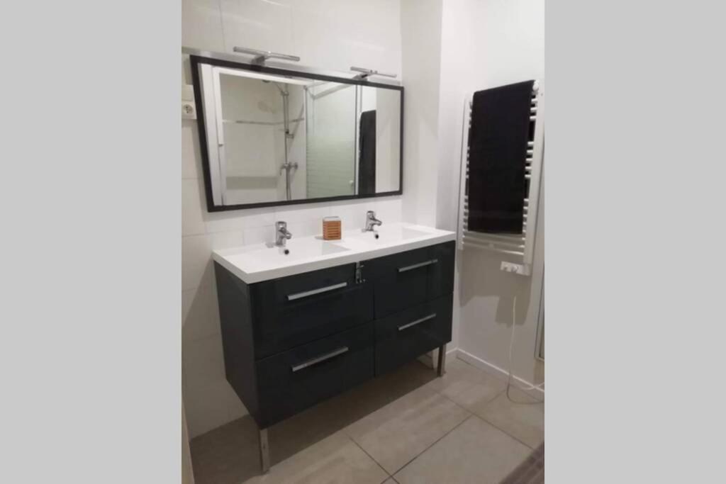 Appartement Typique Dans Le Centre Historique 47M2 La Ciotat Exterior foto